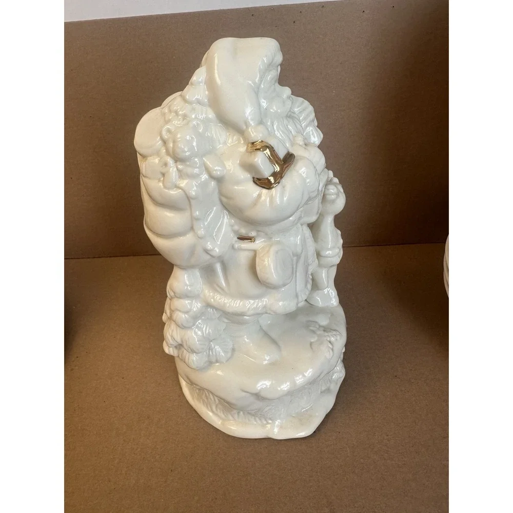 Vtg White Glazed Ceramic Porcelain Santa Claus Reindeer Lantern Figurine 9.5